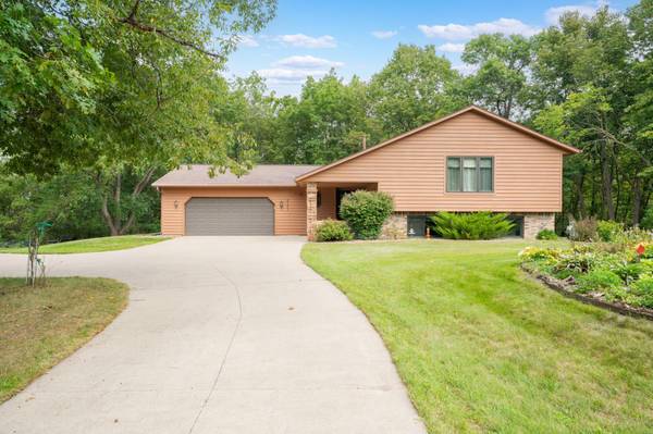 2191 68th ST NW, Rochester, MN 55901