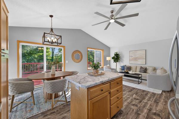 483 Maple ST, Taylors Falls, MN 55084