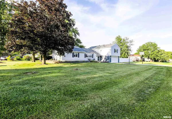 713 GRANDVIEW WAY, Germantown Hills, IL 61548