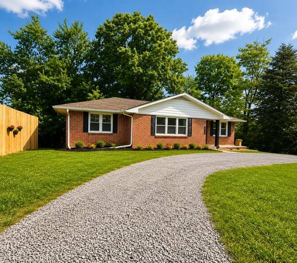 250 E 16th St #E, Cookeville, TN 38501