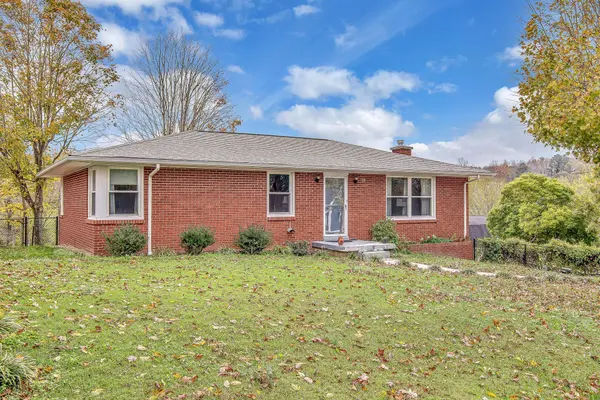 105 N Poole St, Ashland City, TN 37015