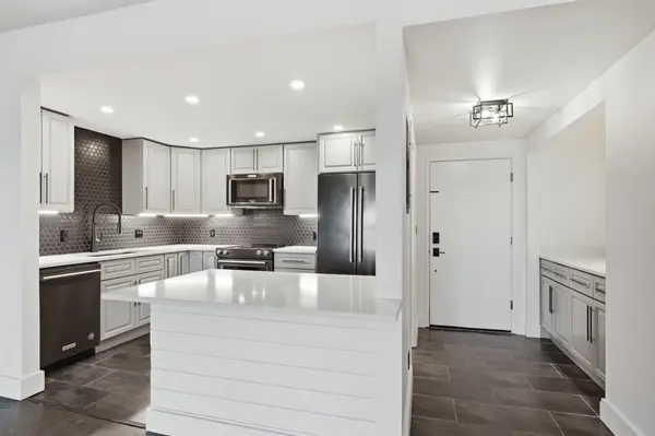 6666 Brookmont Ter #1102, Nashville, TN 37205