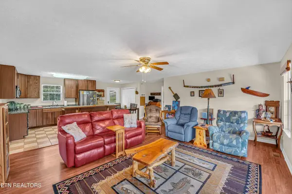 2255 Red Bank Rd, Sevierville, TN 37876
