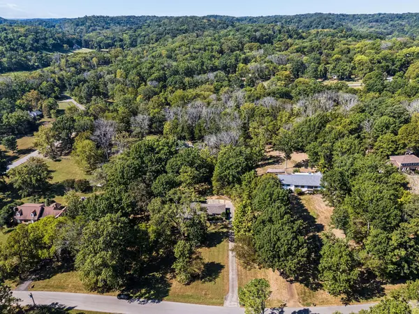 1203 Montpier Dr, Franklin, TN 37069