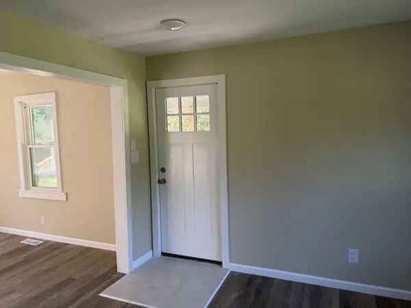 3015 Greenhill Dr, Centerville, TN 37033