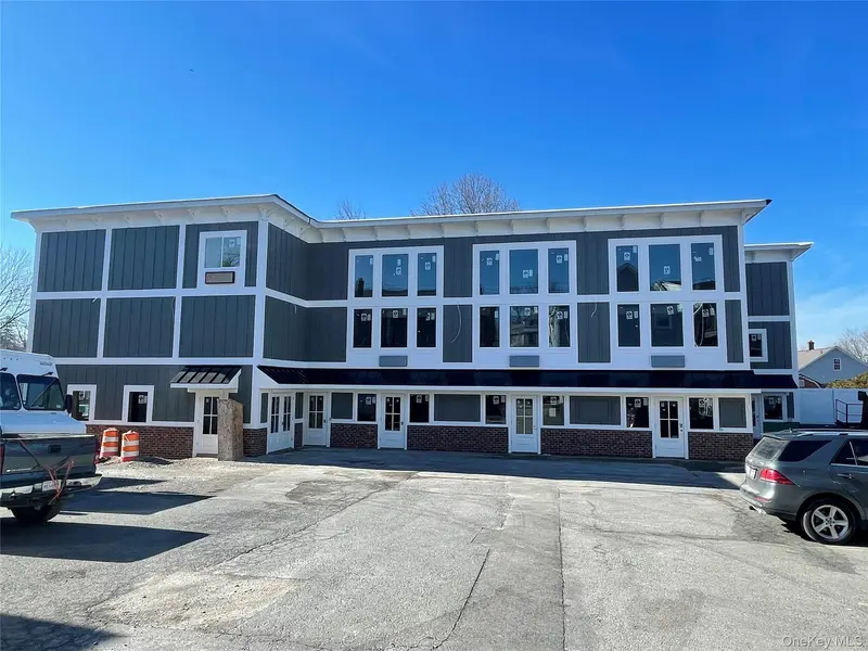 42 N Main ST #3, Florida, NY 10921