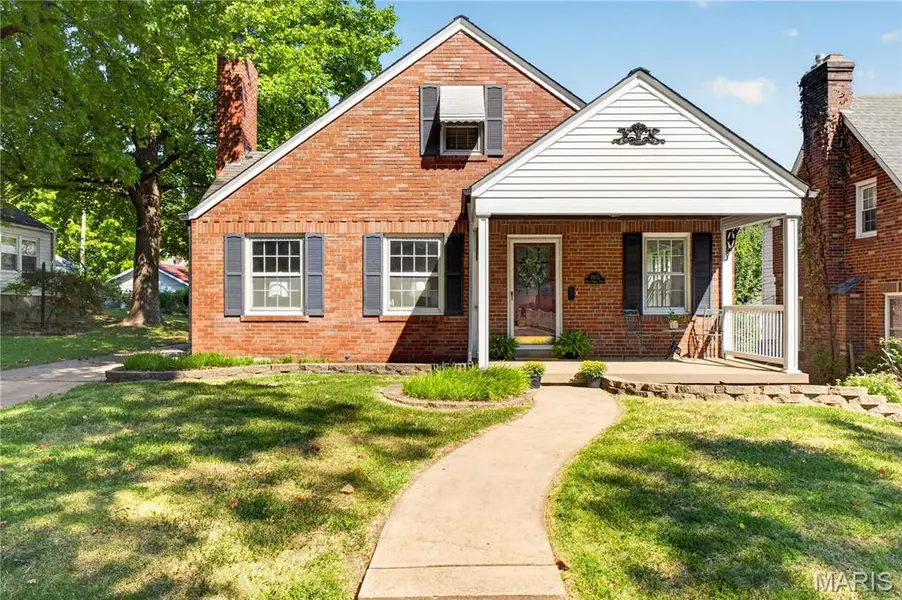 7615 N Sunset DR, Pasadena Park, MO 63121