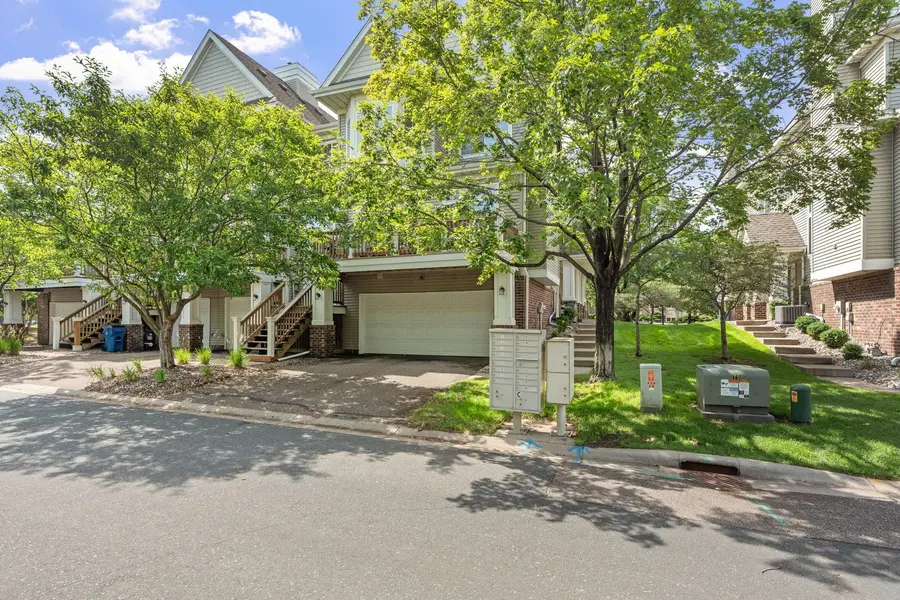 208 Christenson WAY NE, Fridley, MN 55432