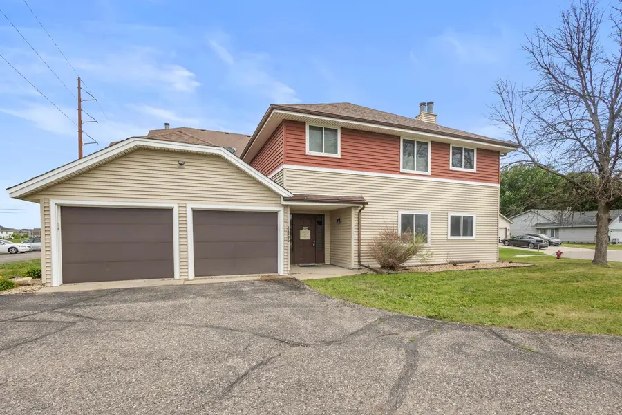 4457 Westdel RD, Farmington, MN 55024