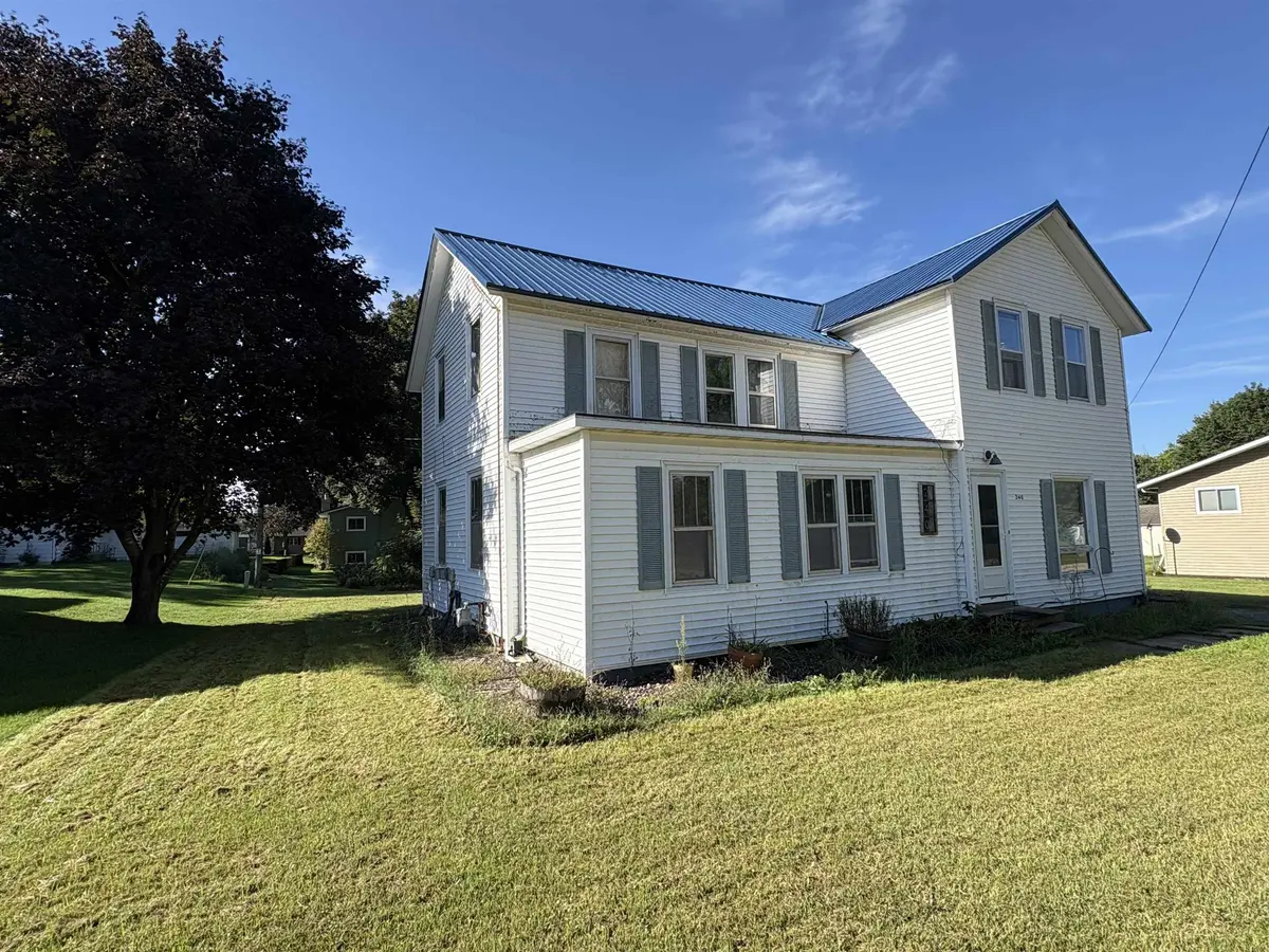 240 E STATE ST, Bonduel, WI 54107