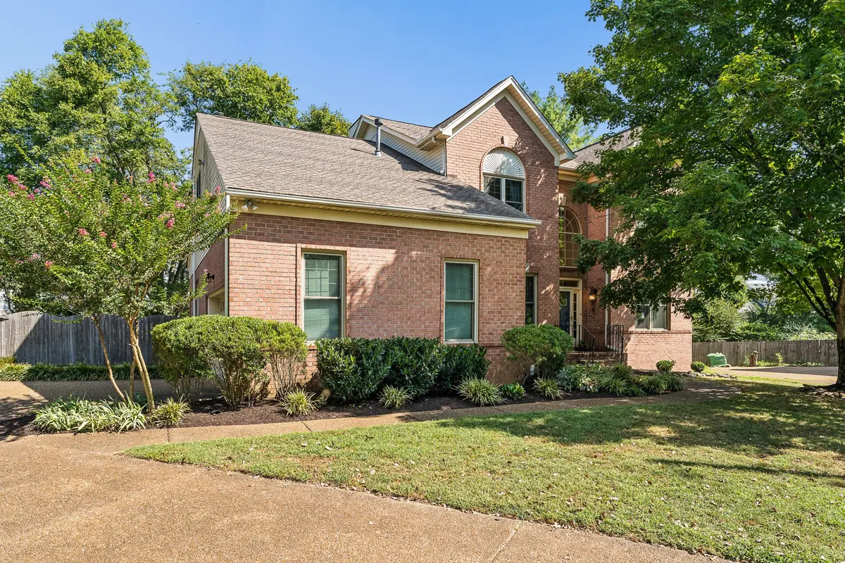 5800 Cross Pointe Ln, Brentwood, TN 37027