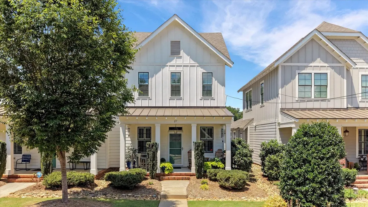 27 Center ST, Travelers Rest, SC 29690
