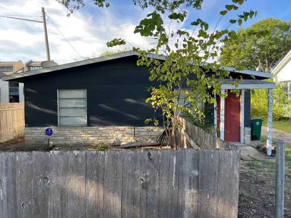 607 NELRAY B BLVD #B, Austin, TX 78751