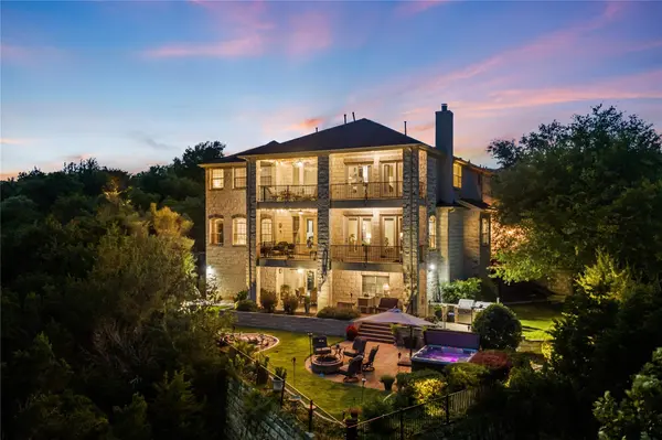 129 Vailco LN, Austin, TX 78738