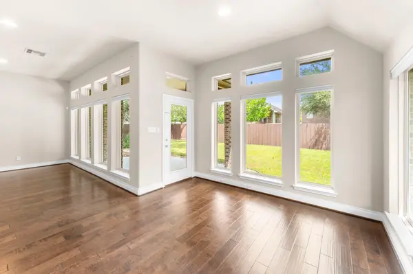 621 Judge Fisk DR, Leander, TX 78641