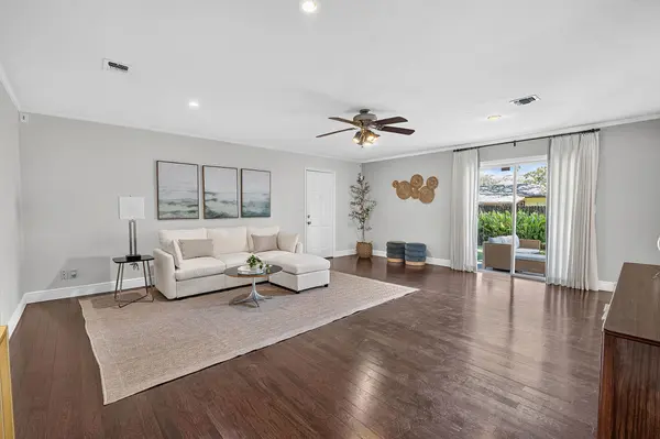 2114 Lanier DR, Austin, TX 78757