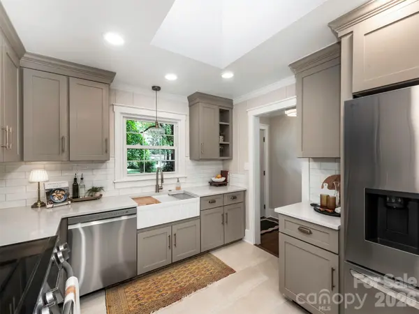 5524 Seacroft RD, Charlotte, NC 28210