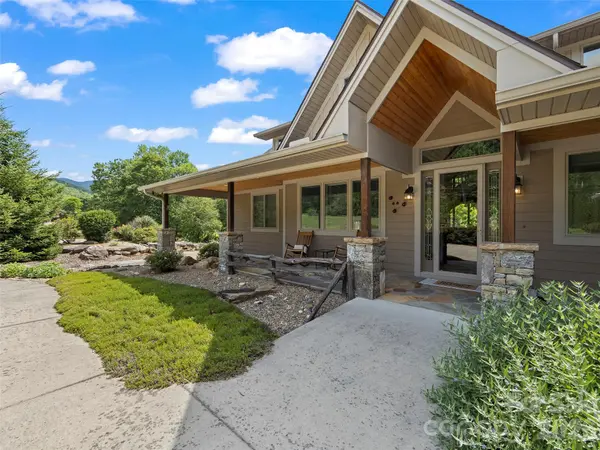 40 Shining Rock DR, Canton, NC 28716