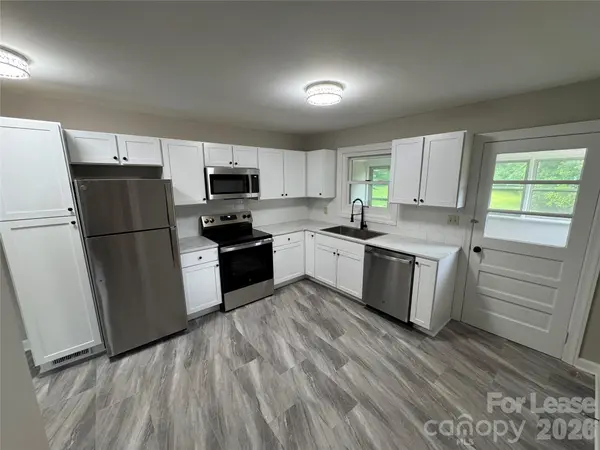 2112 Stewart AVE N, Newton, NC 28658
