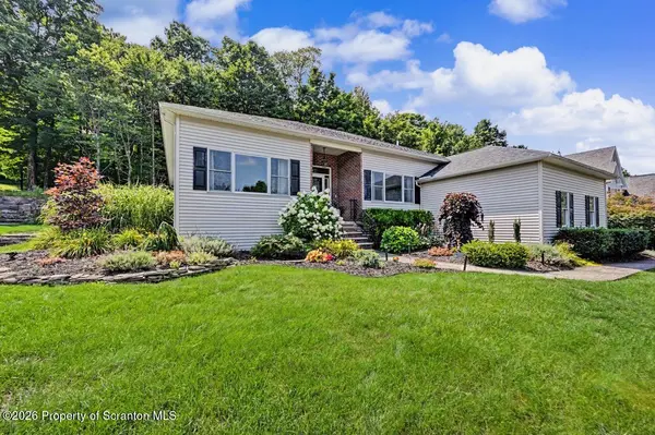 212 Marcaby LN, South Abington Twp, PA 18411