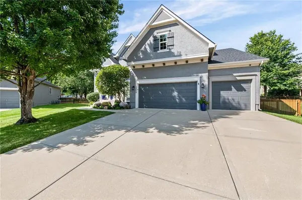 4808 W 158th PL, Overland Park, KS 66224