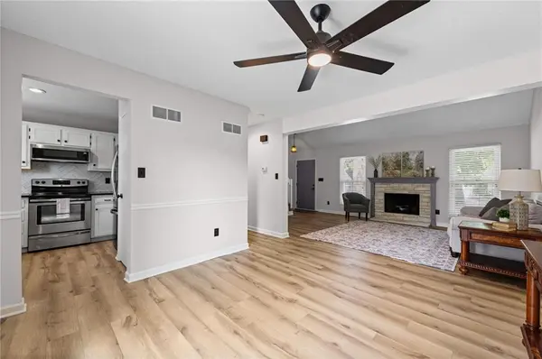 10780 Oakmont ST, Overland Park, KS 66210