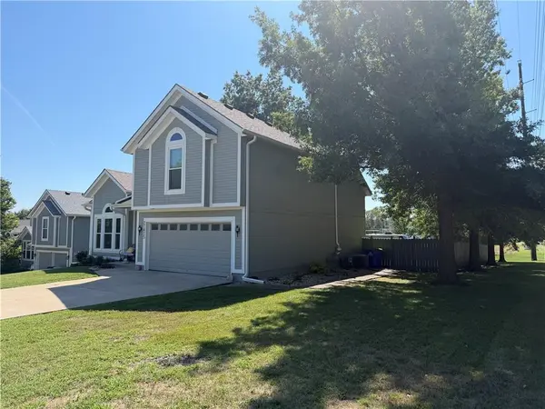 21415 W 52nd ST, Shawnee, KS 66218