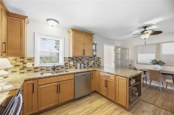 6133 Floyd ST, Overland Park, KS 66202