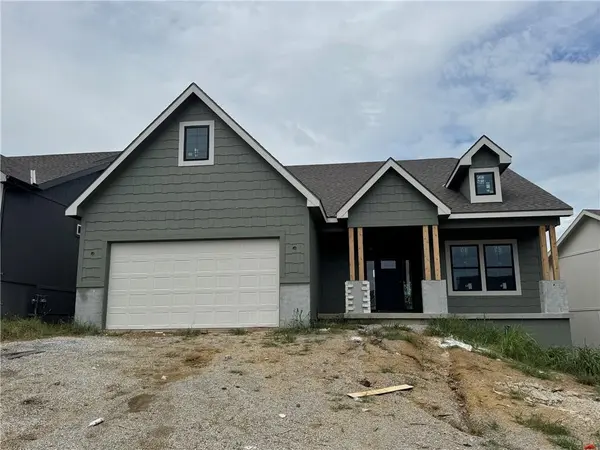 2148 Black Walnut DR, Liberty, MO 64068