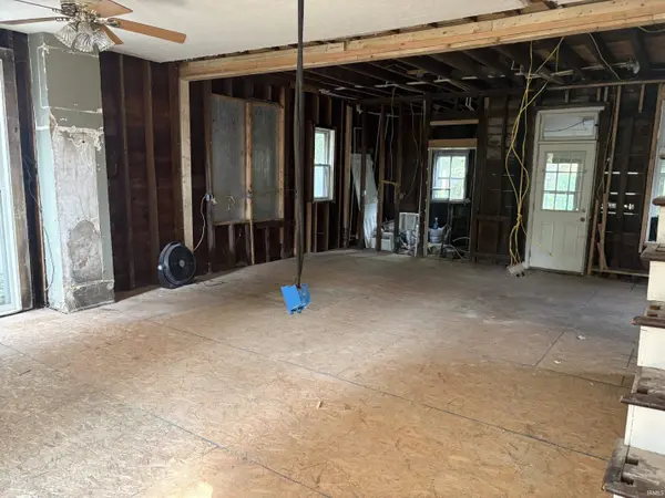 432 W Park DR, Huntington, IN 46750