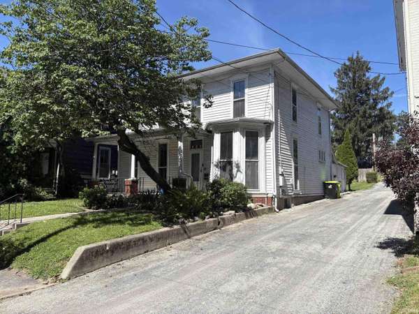 432 W Park DR, Huntington, IN 46750