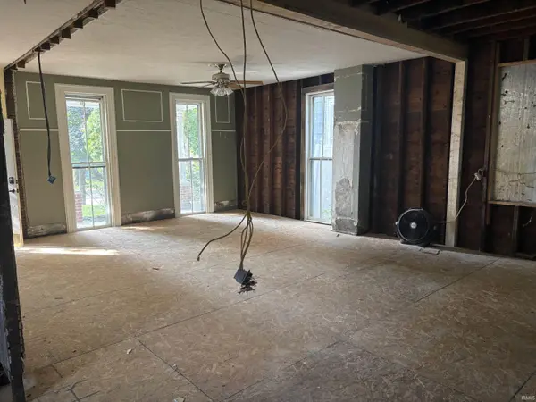 432 W Park DR, Huntington, IN 46750