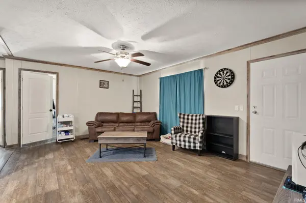 165 N 4th ST, Scottsburg, IN 47170
