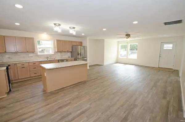 2136 Hall ST, Lafayette, IN 47904