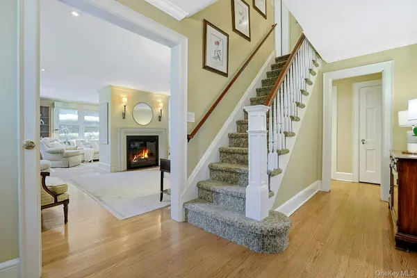17 Elm RD, Scarsdale, NY 10583