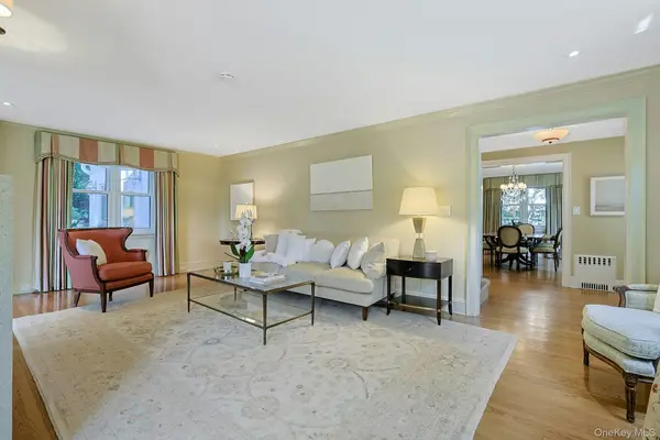 17 Elm RD, Scarsdale, NY 10583