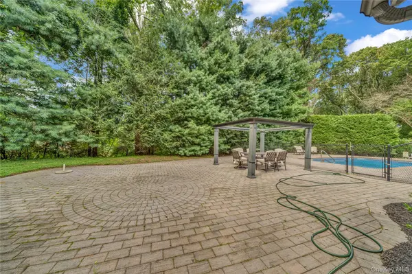 20 Old Route 25A, Northport, NY 11768