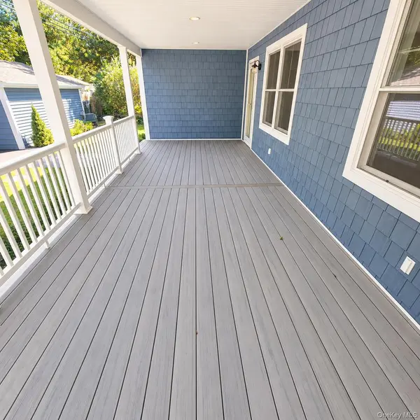 Address not disclosed, Huntington, NY 11743