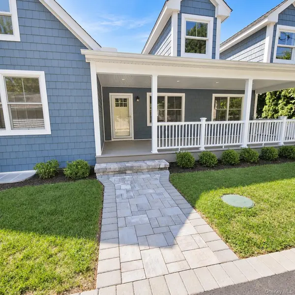 Address not disclosed, Huntington, NY 11743