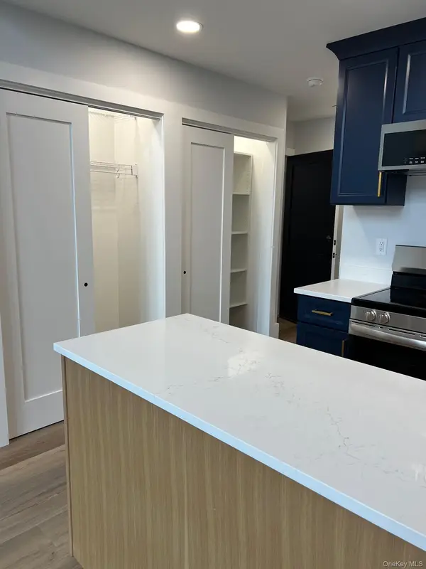 42 N Main ST #8, Warwick, NY 10921