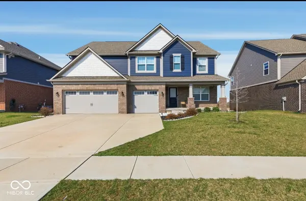 1986 McCormick DR, Greenwood, IN 46143