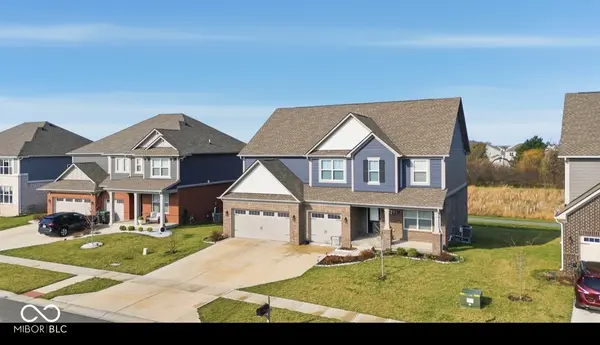 1986 McCormick DR, Greenwood, IN 46143