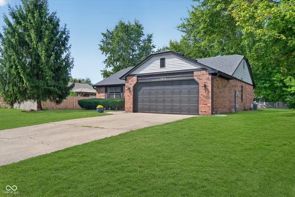 7416 Five Points RD, Indianapolis, IN 46259