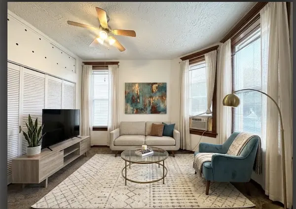 4543 N Keystone AVE #3, Chicago, IL 60630