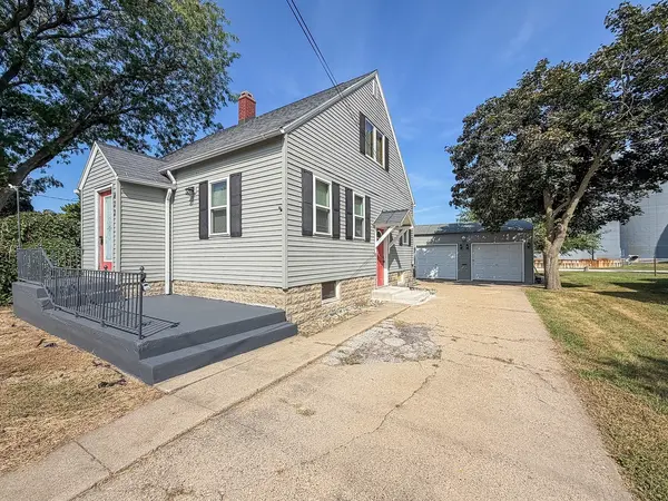 417 W Garfield AVE, Cissna Park, IL 60924