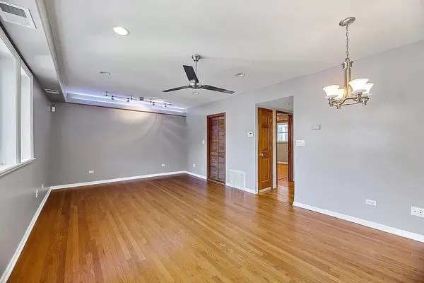 125 Callan AVE #3E, Evanston, IL 60202
