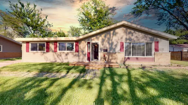 115 Princeton ST, Hoffman Estates, IL 60169