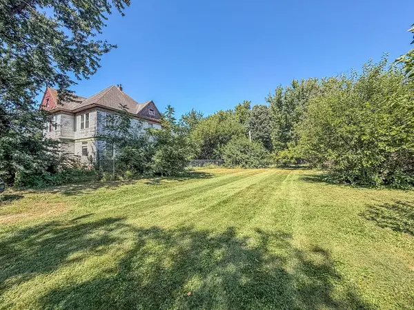 107 W Green ST, Broadlands, IL 61816