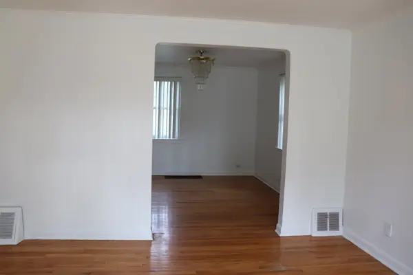 1859 N Nashville AVE, Chicago, IL 60707