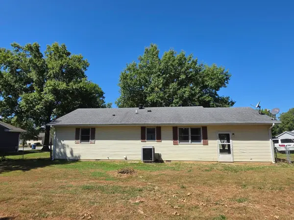 105 N Lawrence ST, Desoto, IL 62924